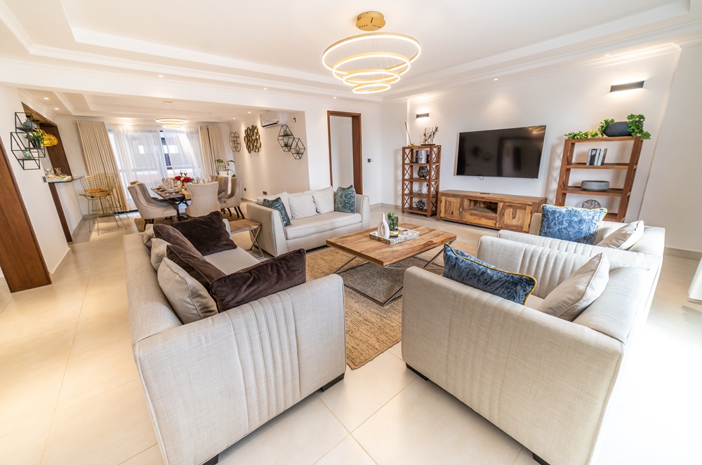 4 Bedroom Apartments with Family Lounge + DSQ photo 5