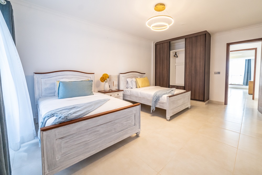 4 Bedroom Apartments with Family Lounge + DSQ photo 8